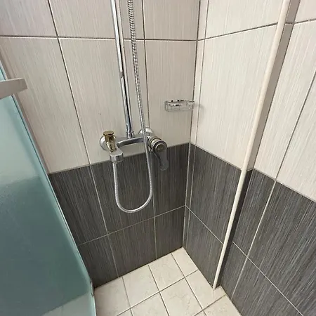 Pavaresia 669 Apartament Durrës